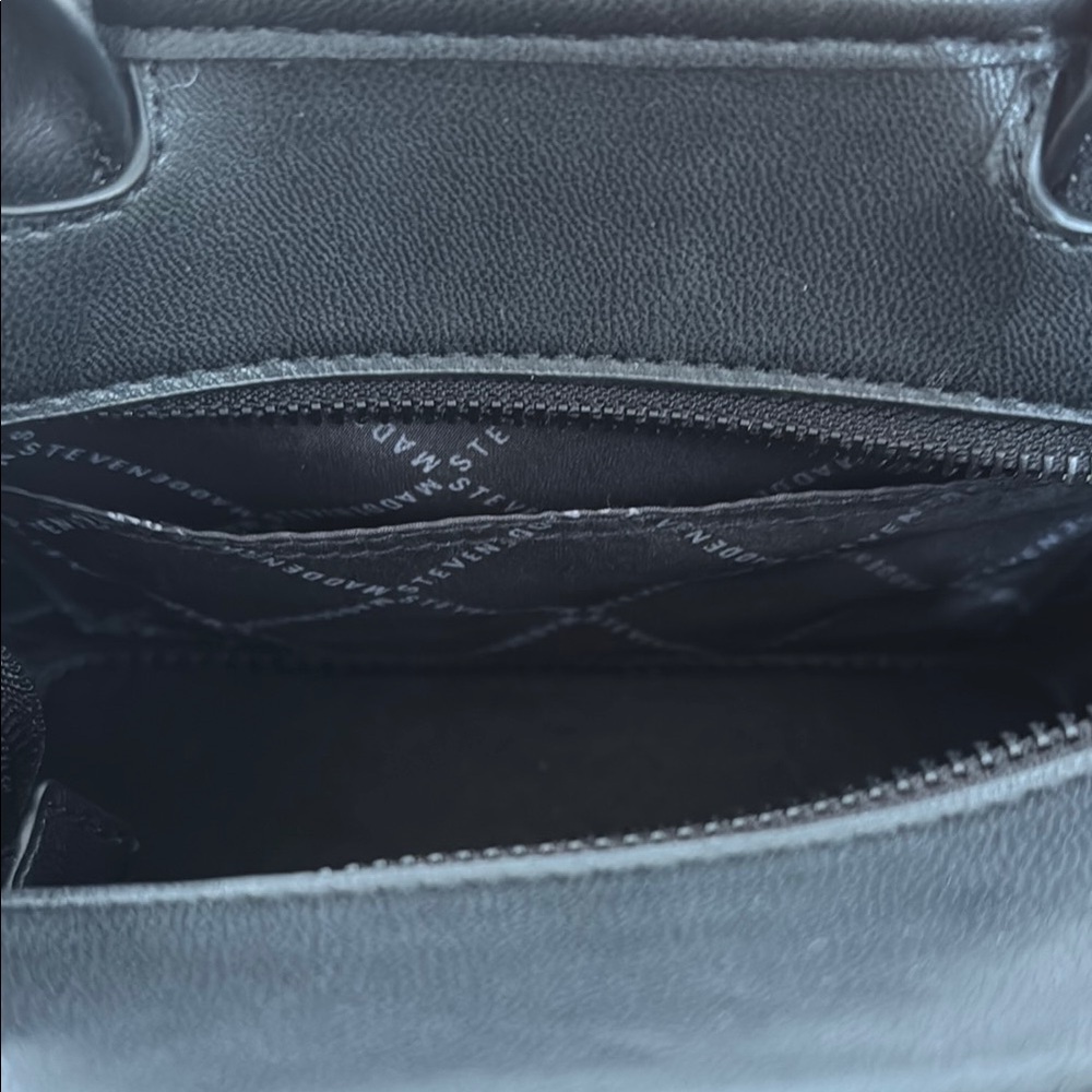 Steve Madden Crossbody Bag with Quilted Design - Picture 9 of 9